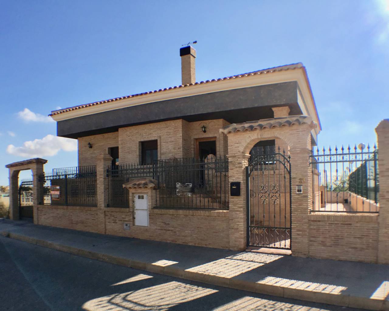 Villa  in Los Montesinos, Costa Blanca (slp1689) - 1