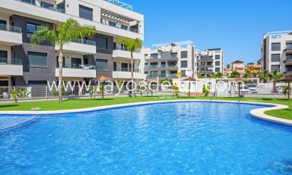 Appartement - Wiederverkauf - Orihuela Costa - LA-72349