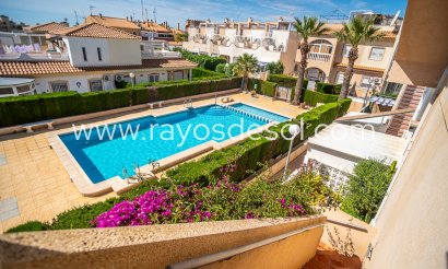 Appartement - Wiederverkauf - Orihuela Costa - La Florida