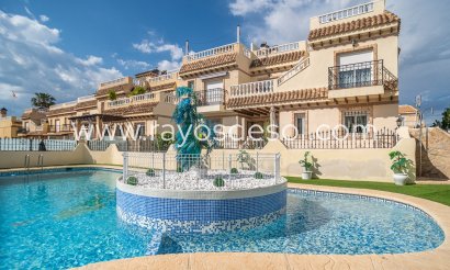 Appartement - Wiederverkauf - Orihuela Costa - Orihuela Costa