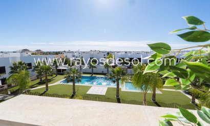 Appartement - Wiederverkauf - Pilar de la Horadada - Torre De La Horadada