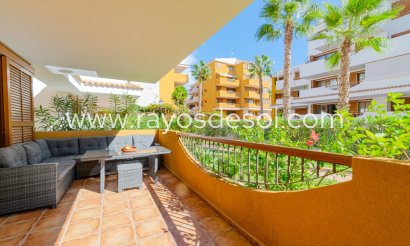 Appartement - Wiederverkauf - Torrevieja - Punta Prima