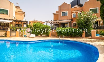 Haus - Wiederverkauf - Torrevieja - GS-39986