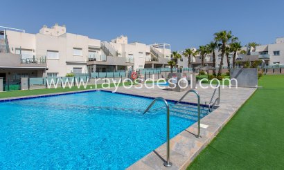 Haus - Wiederverkauf - Torrevieja - MOR-31441