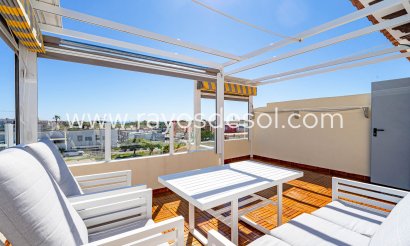 Haus - Wiederverkauf - Torrevieja - Punta Prima