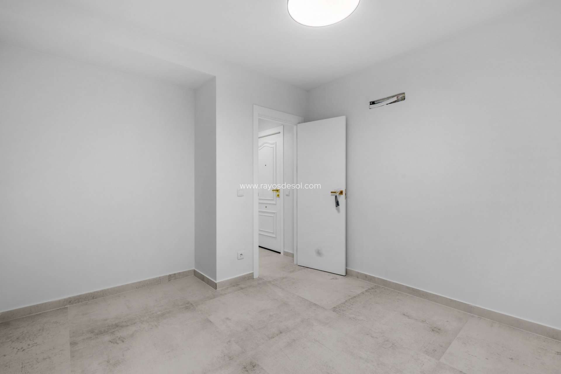 Herverkoop - Appartement - Torrevieja - Playa del Acequión