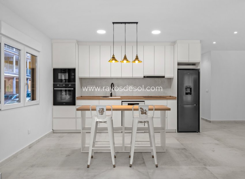 Herverkoop - Appartement - Torrevieja - Playa del Acequión