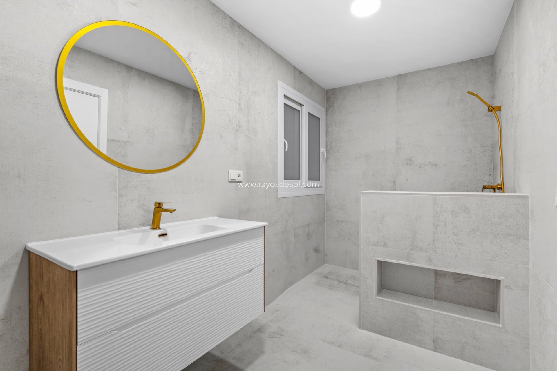 Herverkoop - Appartement - Torrevieja - Playa del Acequión