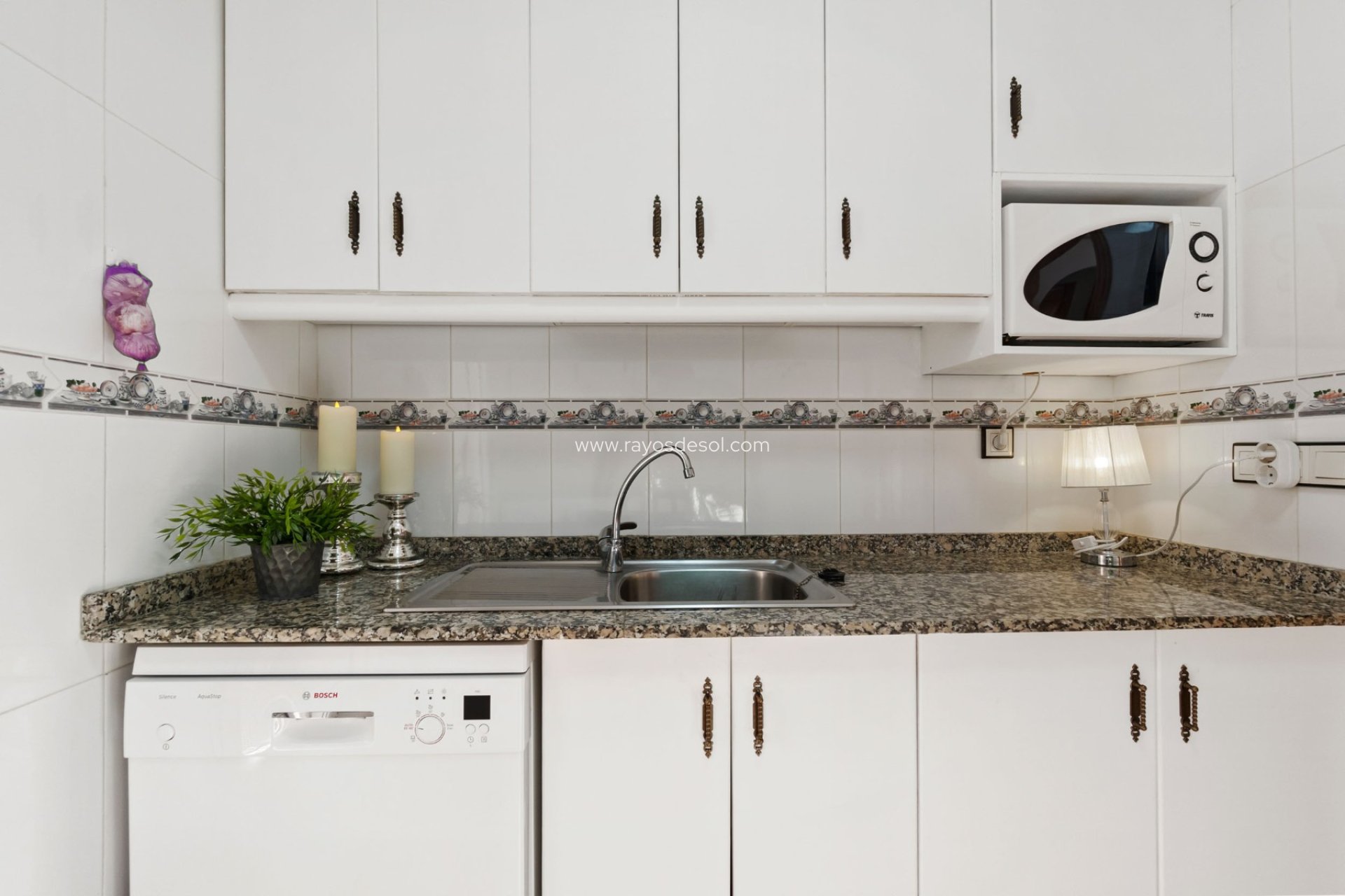 Herverkoop - Huis - Montesinos - La Herrada