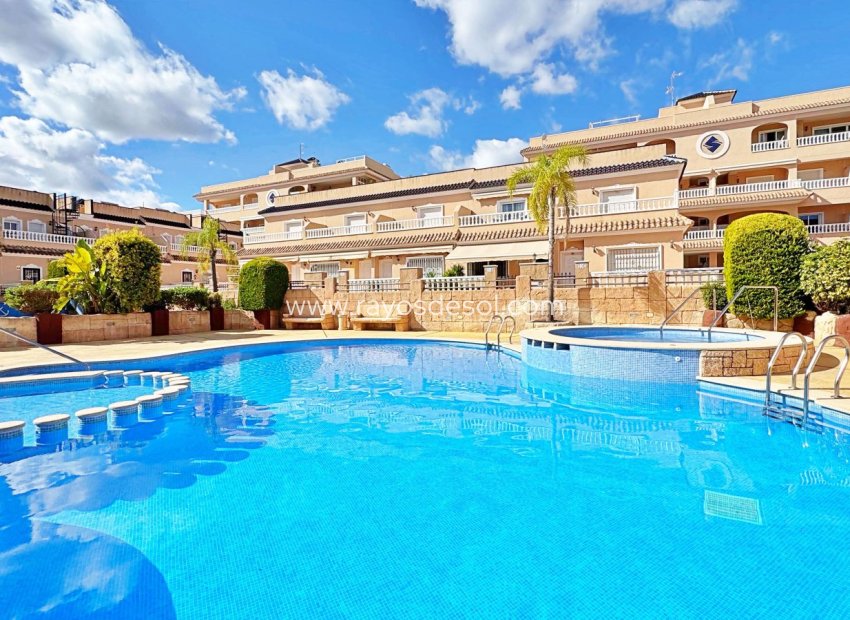 Herverkoop - Huis - Orihuela Costa - Villamartín
