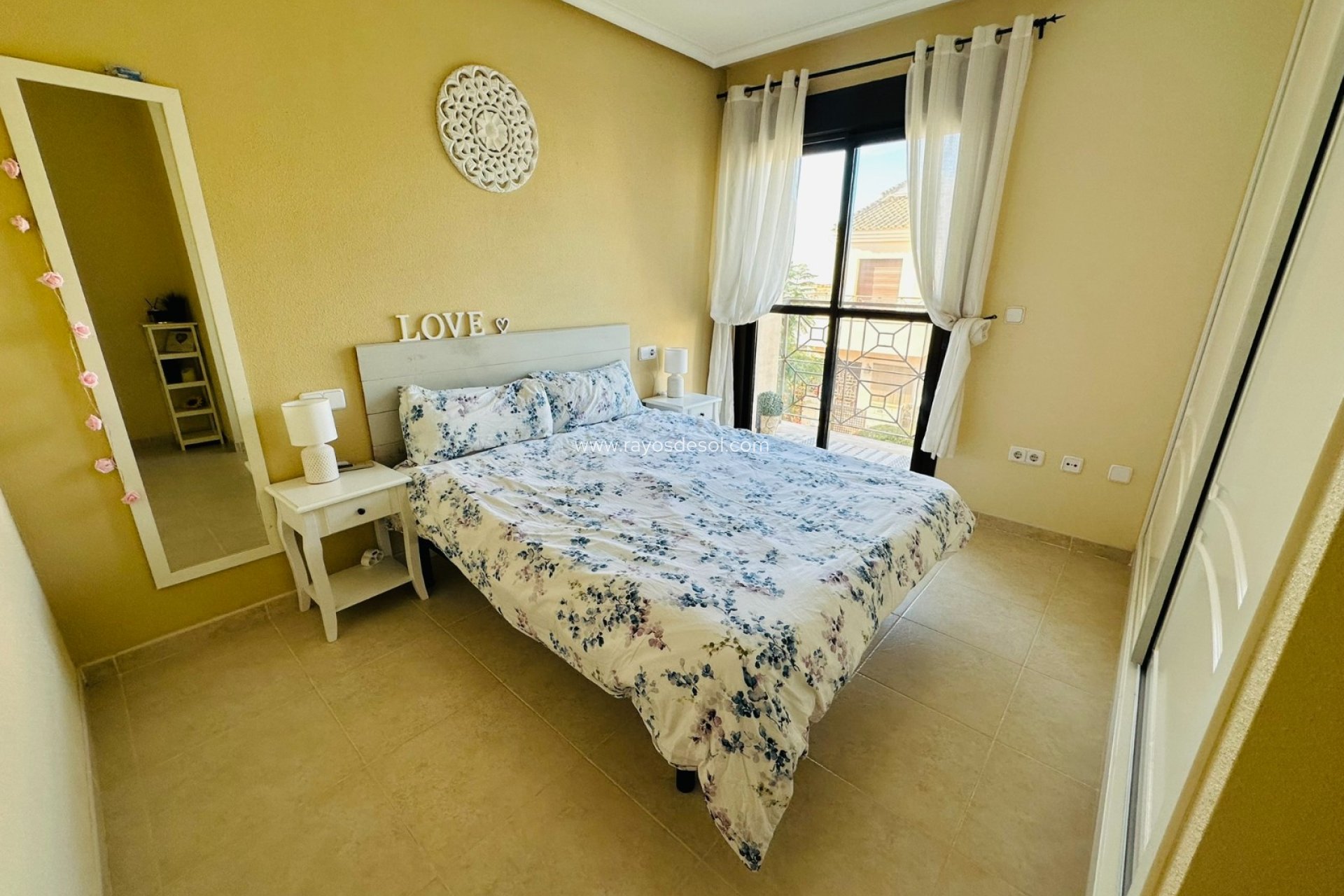 Herverkoop - Huis - San Cayetano