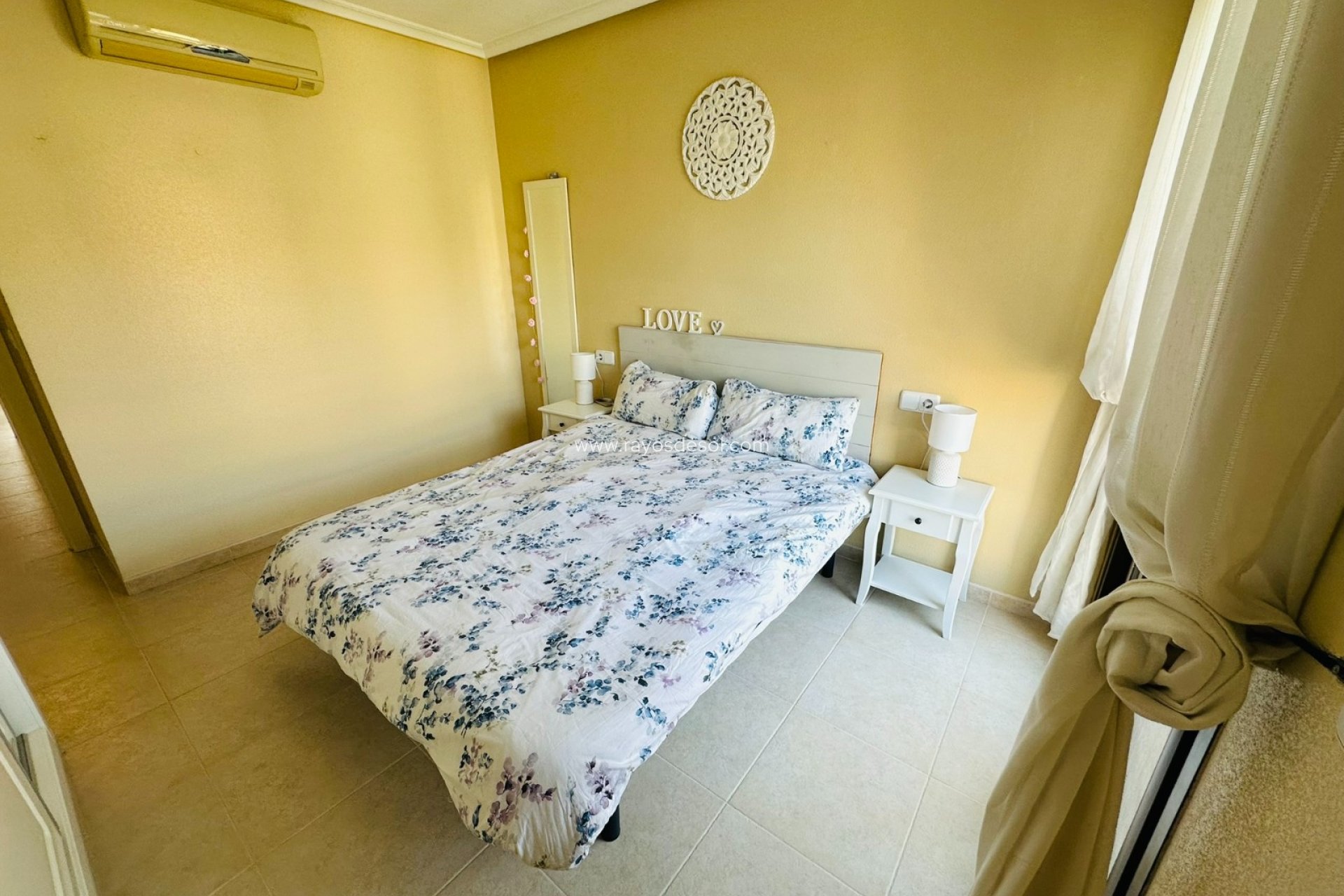 Herverkoop - Huis - San Cayetano