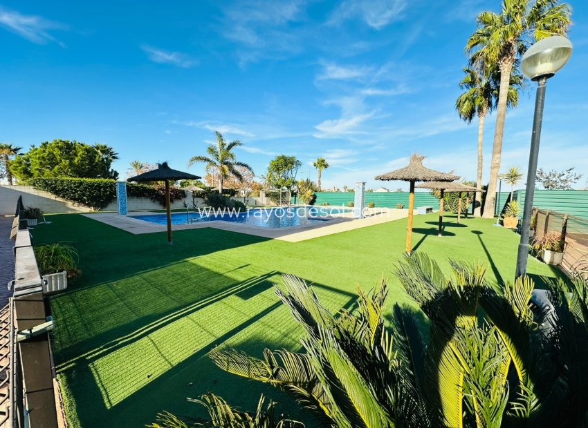 Herverkoop - Huis - San Cayetano