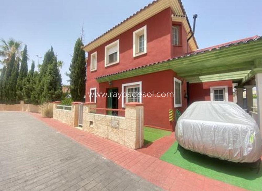 Herverkoop - Villa - Altaona Golf and Country Village