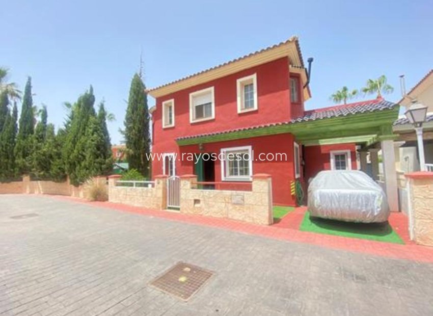 Herverkoop - Villa - Altaona Golf and Country Village