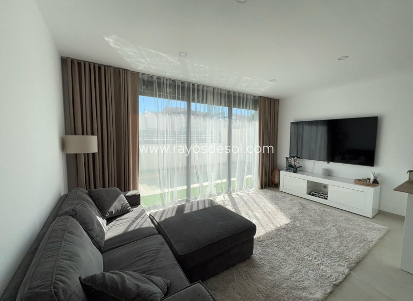 Herverkoop - Villa - Benijofar