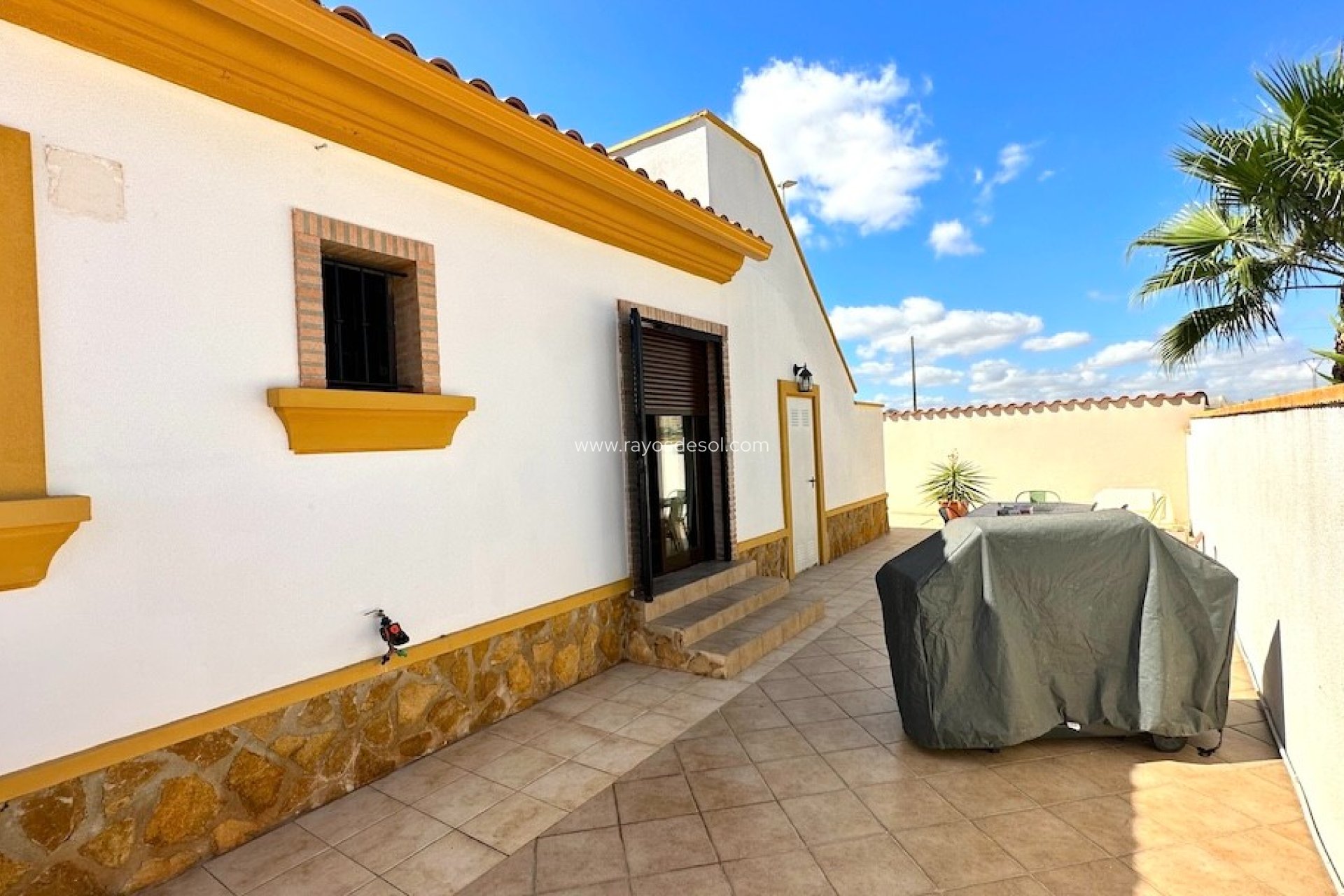 Herverkoop - Villa - Hondón de las Nieves - La Montañosa