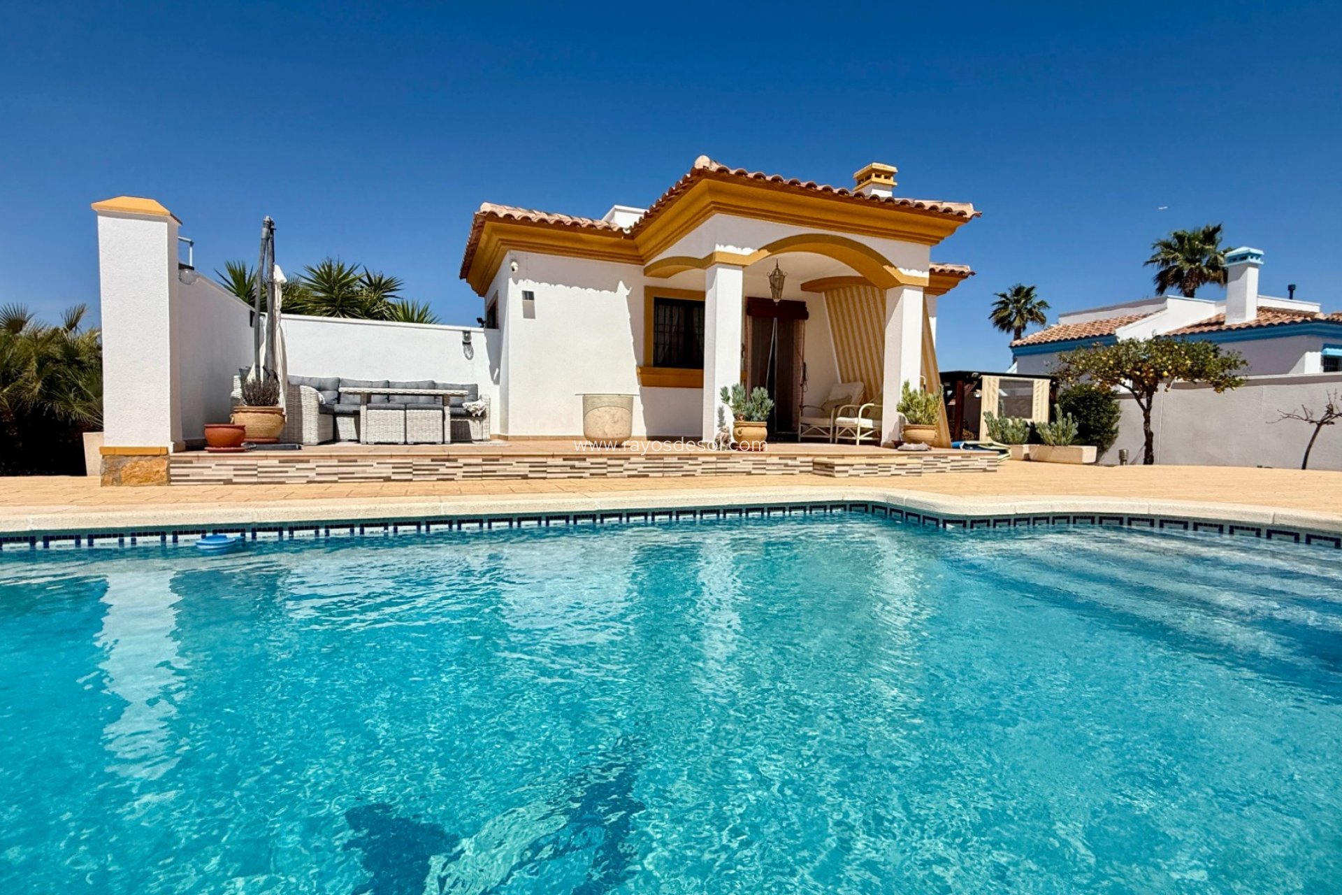 Herverkoop - Villa - Hondón de las Nieves