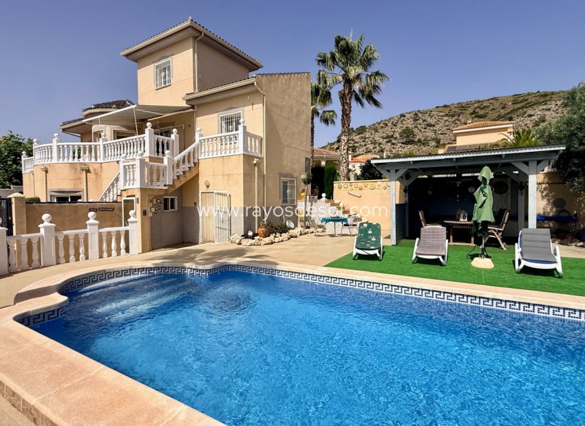 Herverkoop - Villa - Hondón de las Nieves