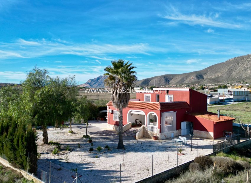 Herverkoop - Villa - Hondón de los Fráiles