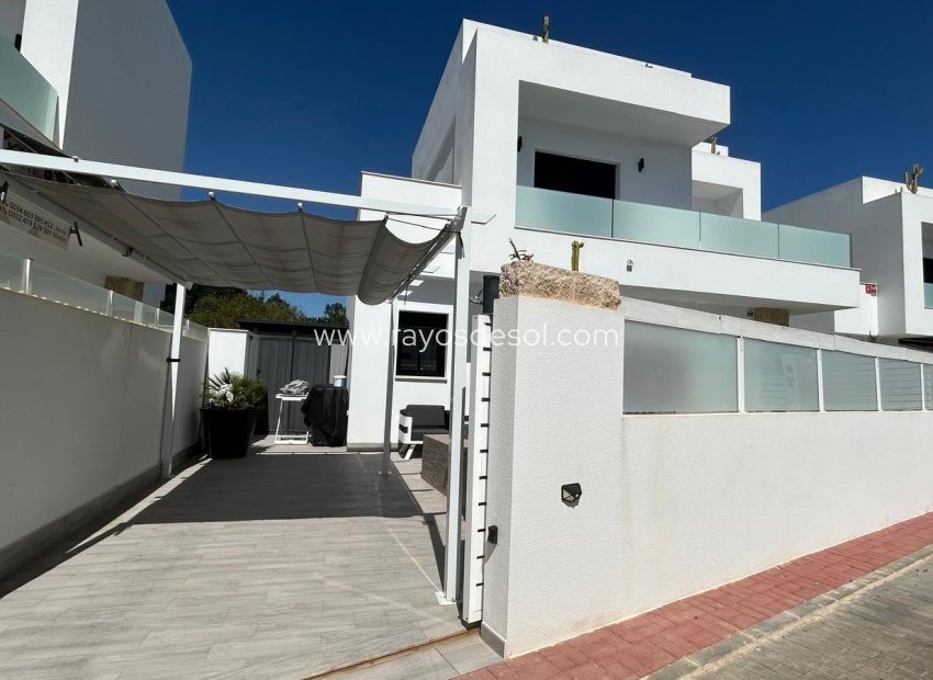 Herverkoop - Villa - Montesinos - La Herada