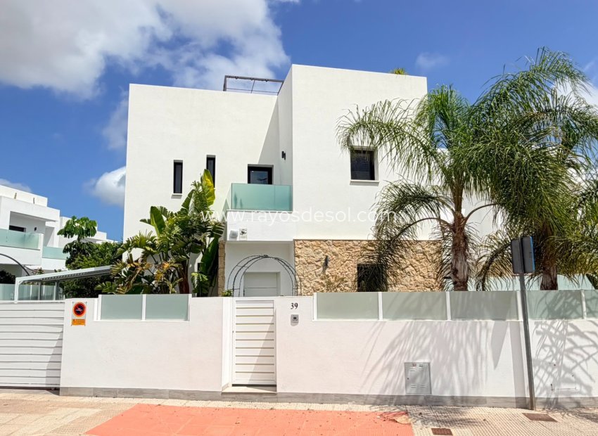 Herverkoop - Villa - Montesinos - La Herrada