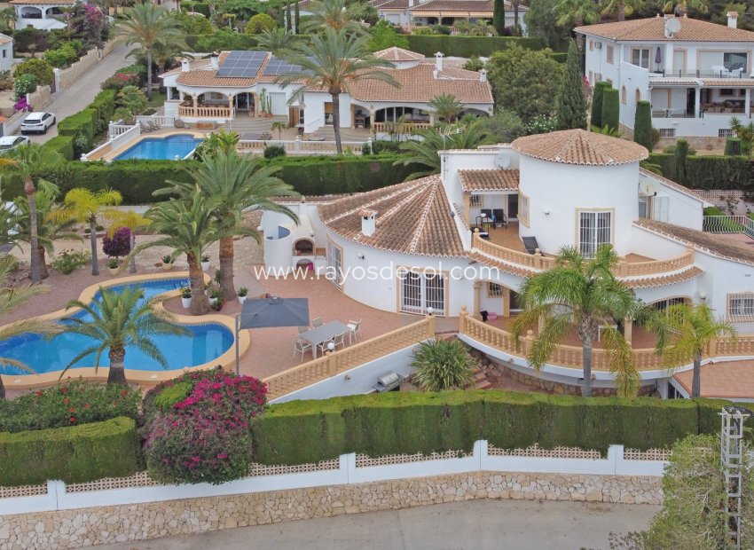 Herverkoop - Villa - Moraira - Cometa