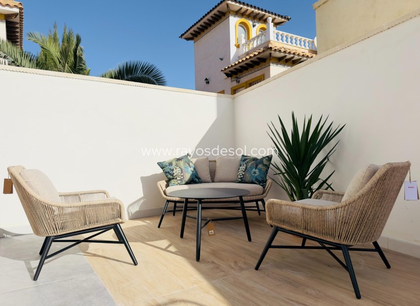 Herverkoop - Villa - Orihuela Costa - Cabo roig - La Zenia