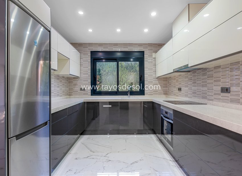 Herverkoop - Villa - Orihuela Costa - Campoamor