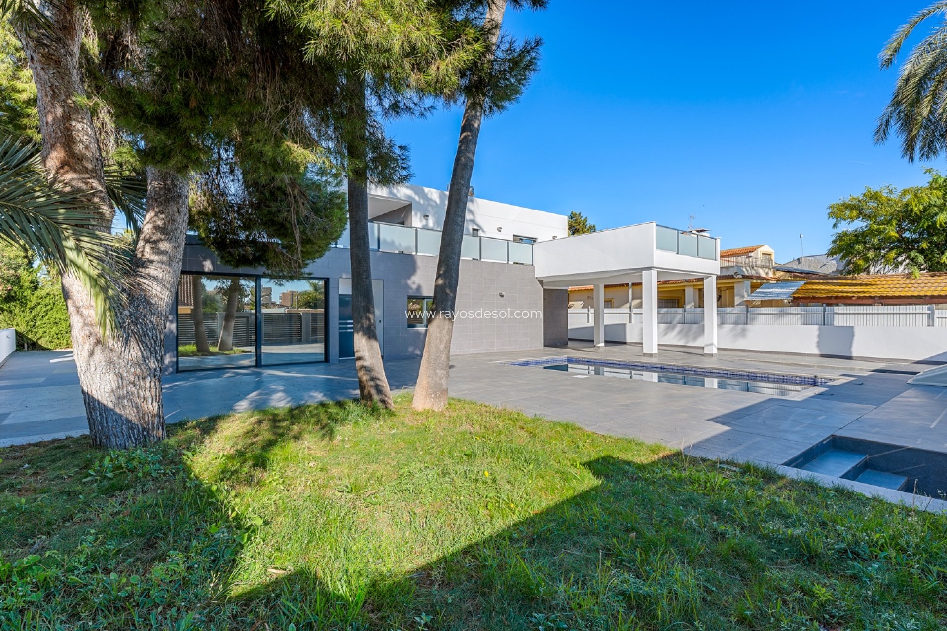 Herverkoop - Villa - Orihuela Costa - Campoamor