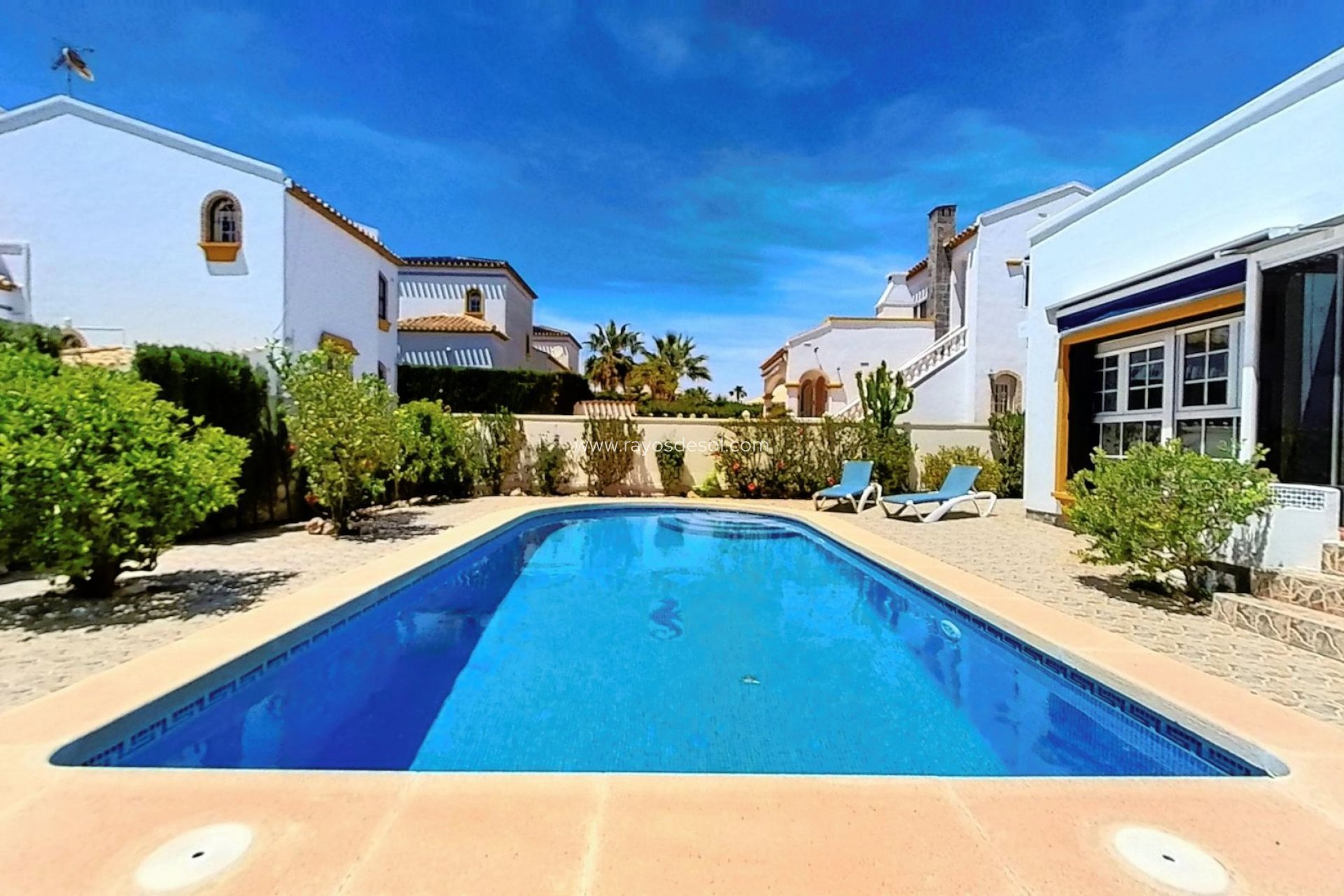 Herverkoop - Villa - Orihuela Costa - Los Dolses