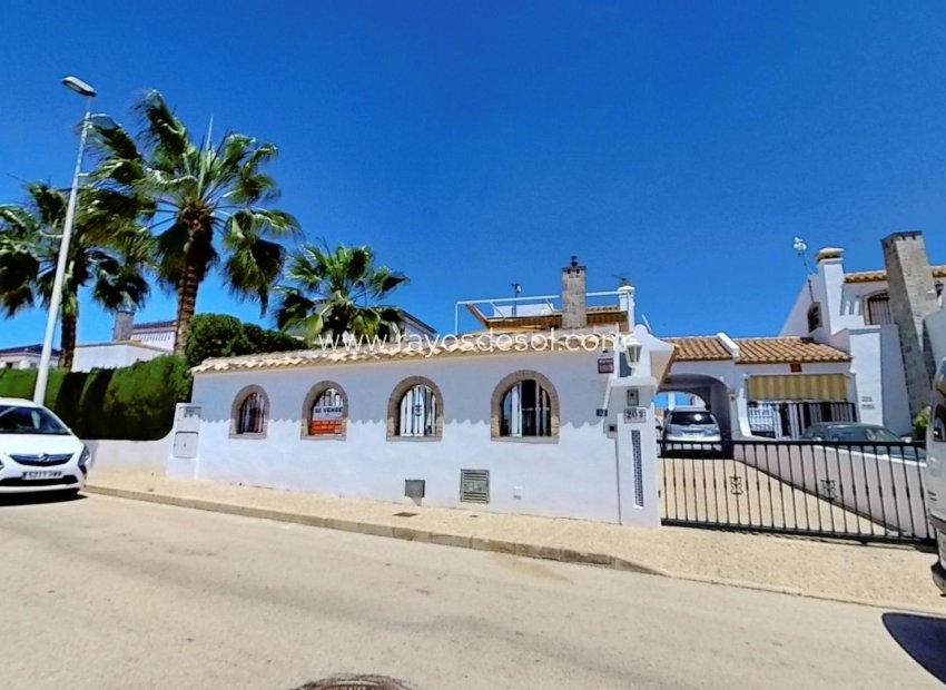 Herverkoop - Villa - Orihuela Costa - Los Dolses