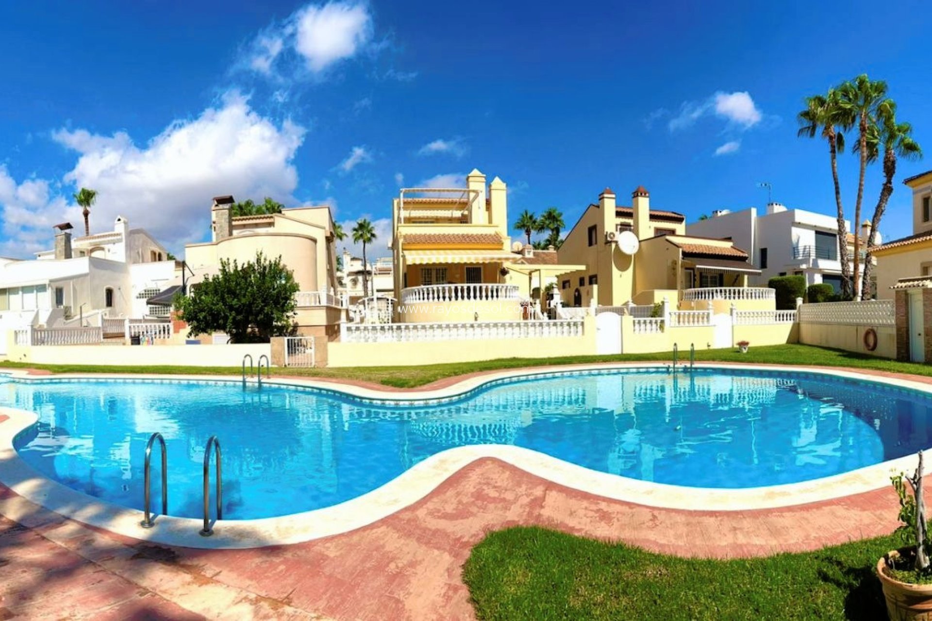 Herverkoop - Villa - Orihuela Costa - Playa Flamenca