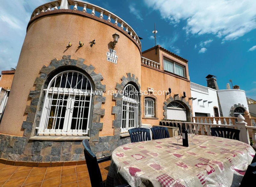 Herverkoop - Villa - Orihuela Costa - Playa Flamenca