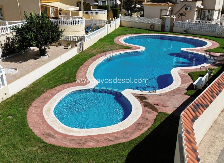 Herverkoop - Villa - Orihuela Costa - Playa Flamenca