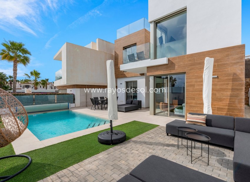 Herverkoop - Villa - Orihuela Costa - Villamartín