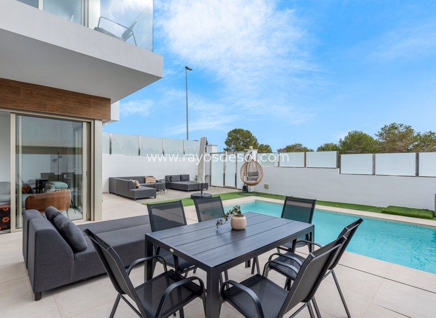 Herverkoop - Villa - Orihuela Costa - Villamartín