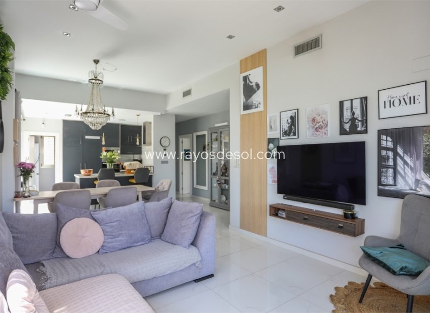 Herverkoop - Villa - Orihuela Costa - Villamartin