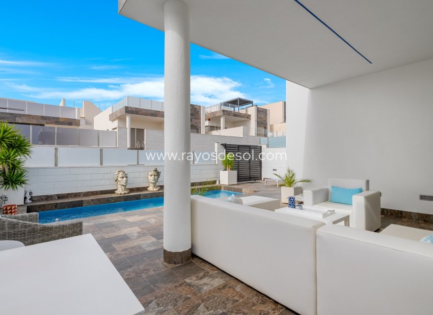 Herverkoop - Villa - Orihuela Costa - Villamartín