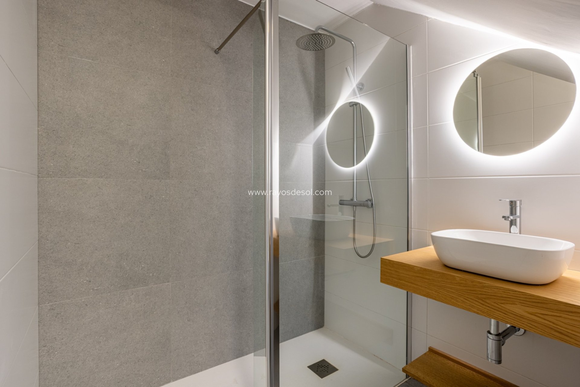 Herverkoop - Villa - Roldan