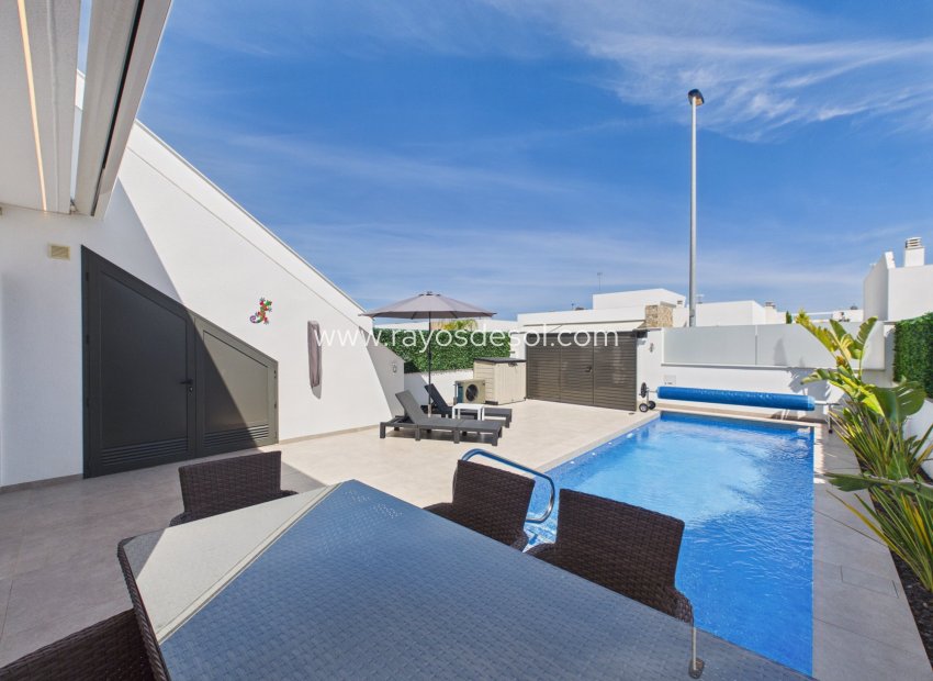 Herverkoop - Villa - Santiago de la Ribera