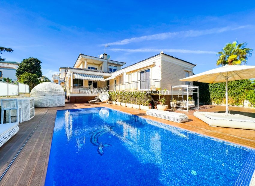 Herverkoop - Villa - Torrevieja - La Mata