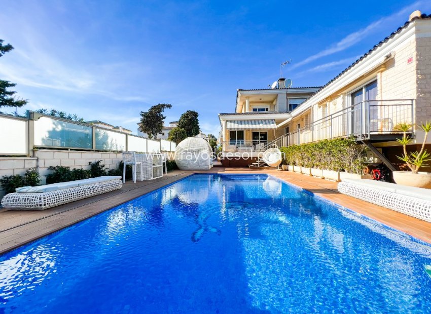 Herverkoop - Villa - Torrevieja - La Mata
