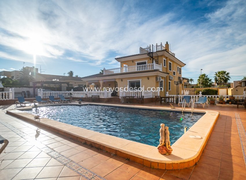 Herverkoop - Villa - Torrevieja - LOS BALCONES - LOS ALTOS