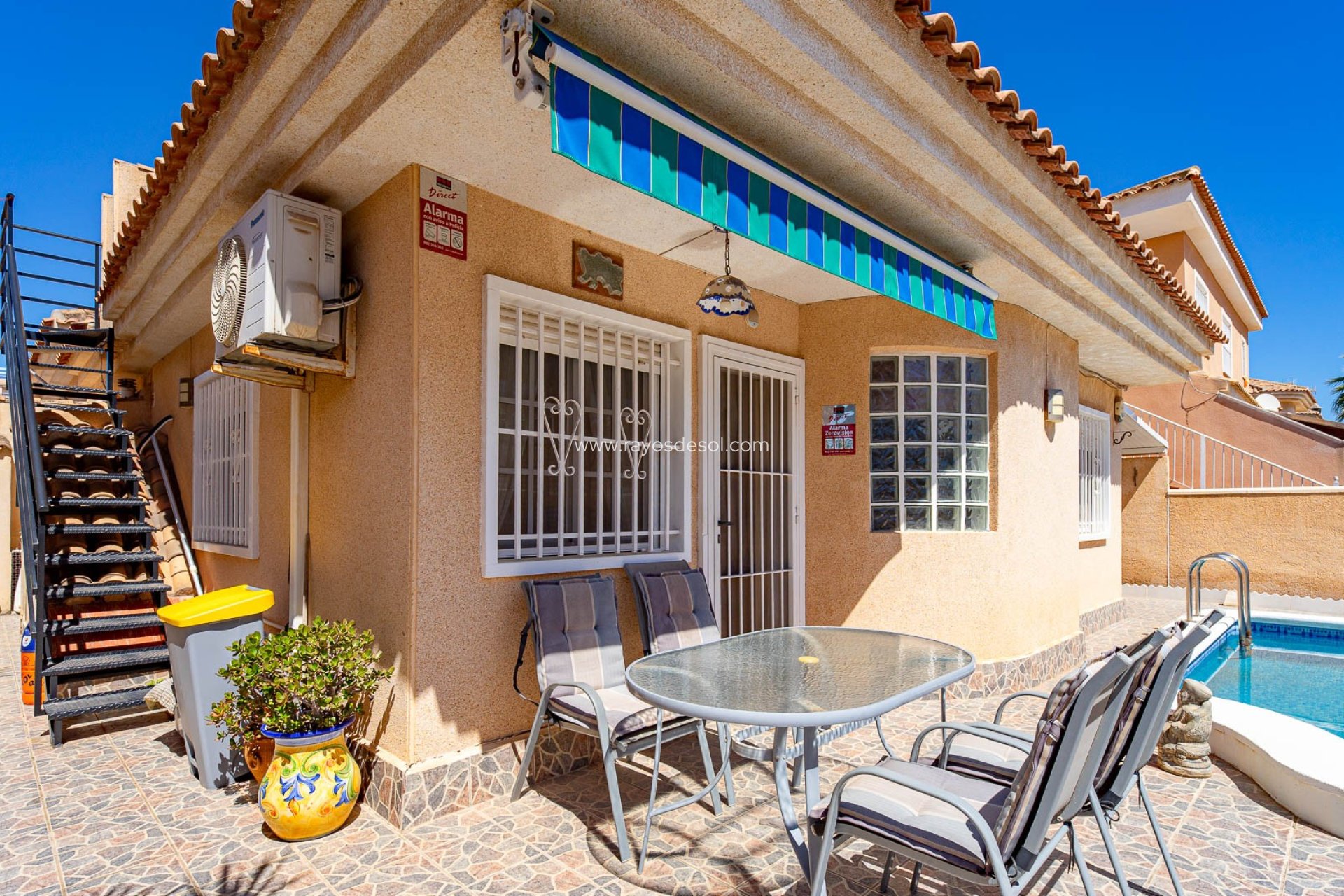 Herverkoop - Villa - Torrevieja - Punta Prima