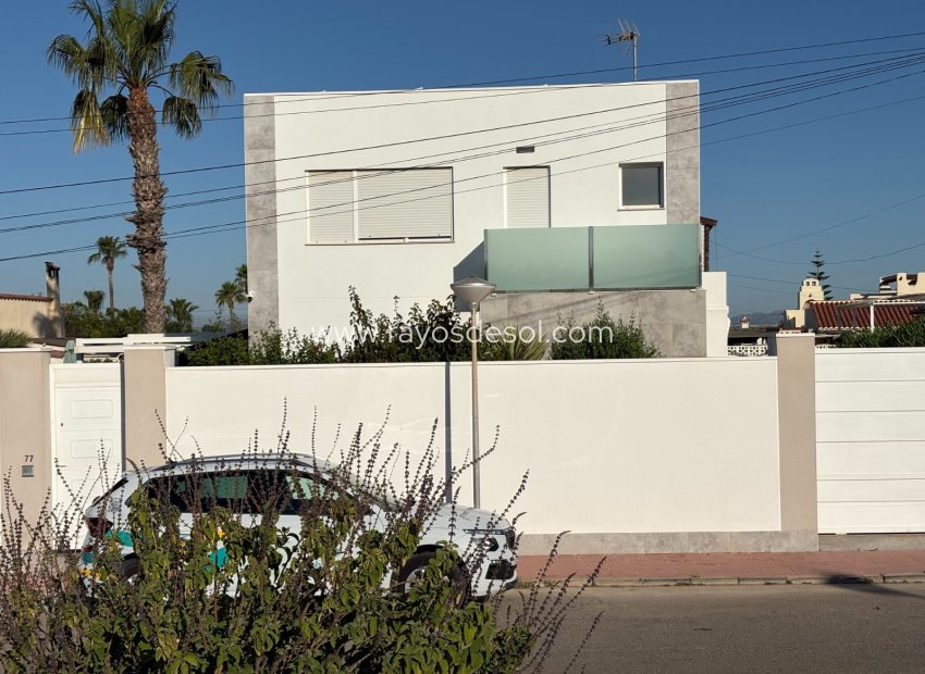 Herverkoop - Villa - Torrevieja - Torreta - Florida