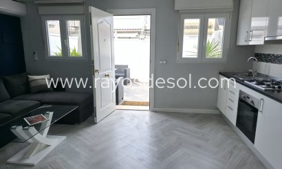 House - Resale - Torrevieja - MOR-67283