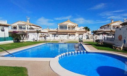 Huis - Herverkoop - Orihuela Costa - CB-82025