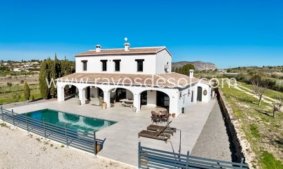 Landhäus - Finca - Wiederverkauf - Benissa - Partida Paratella
