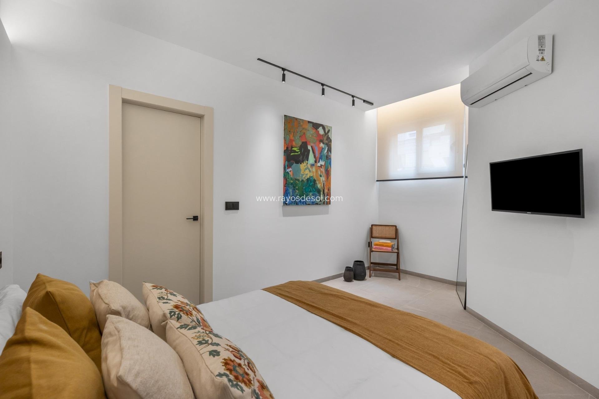 Neue Gebäude - Appartement - Torrevieja - Playa De Los Naufragos